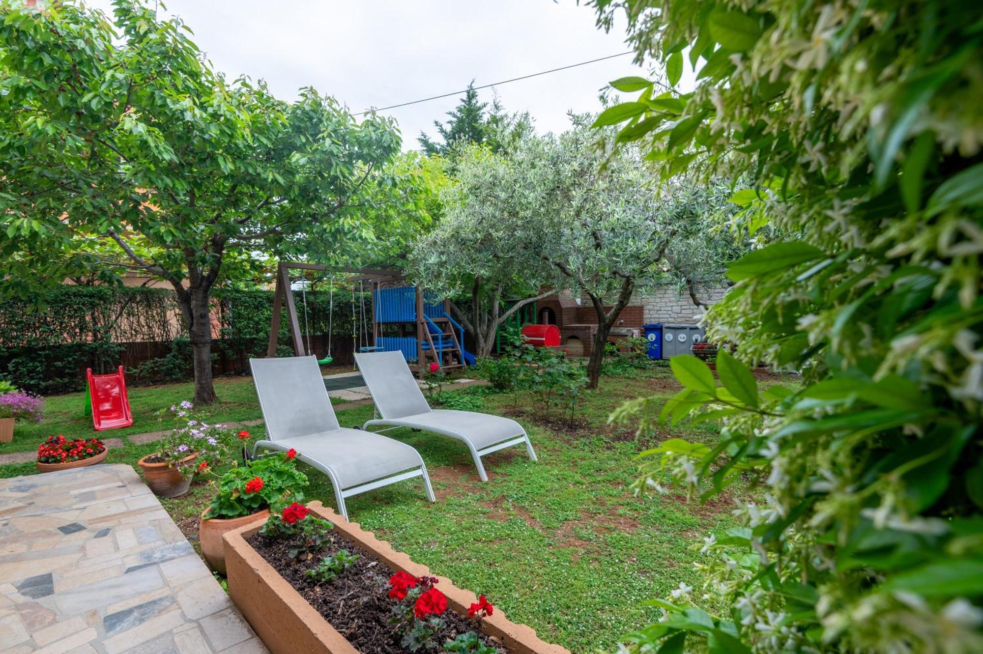 Apartments Mirella Novigrad Istria Exterior foto